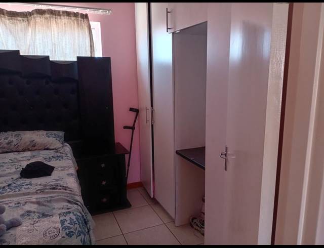 2 BEDROOM DUPLEX FOR SALE IN STRATFORD GREEN